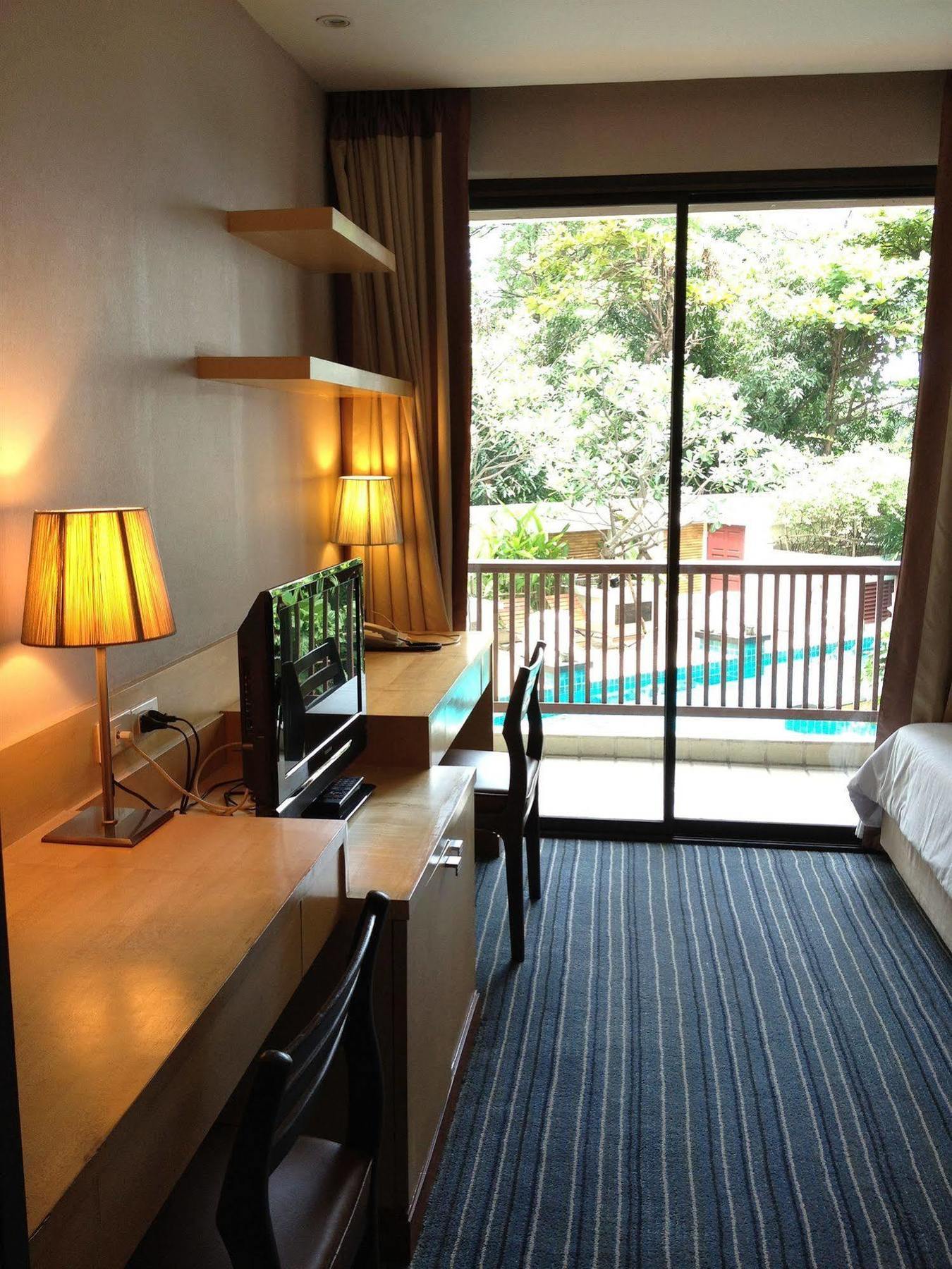Gardengrove Suites Bangkok Luaran gambar