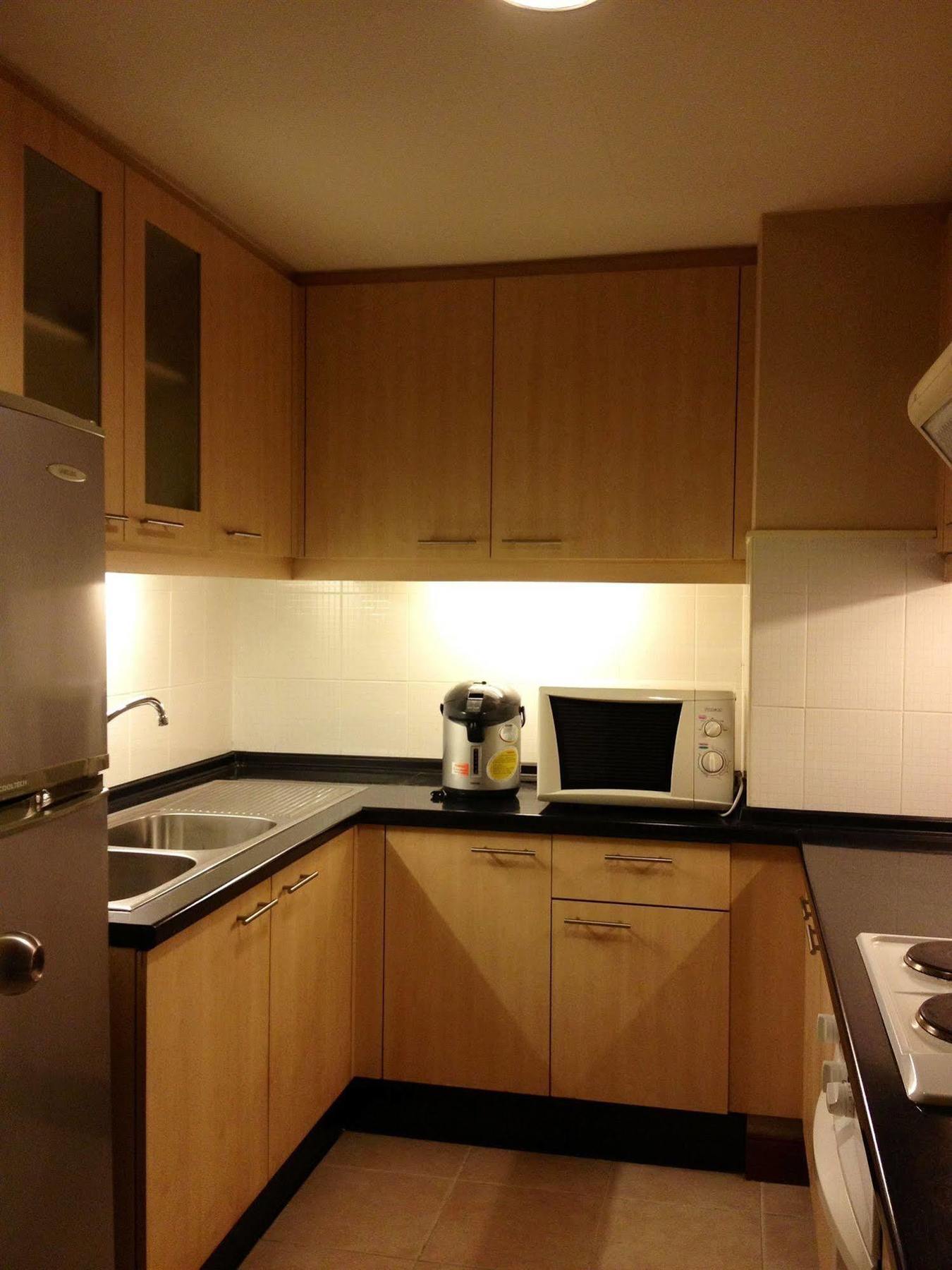 Gardengrove Suites Bangkok Luaran gambar